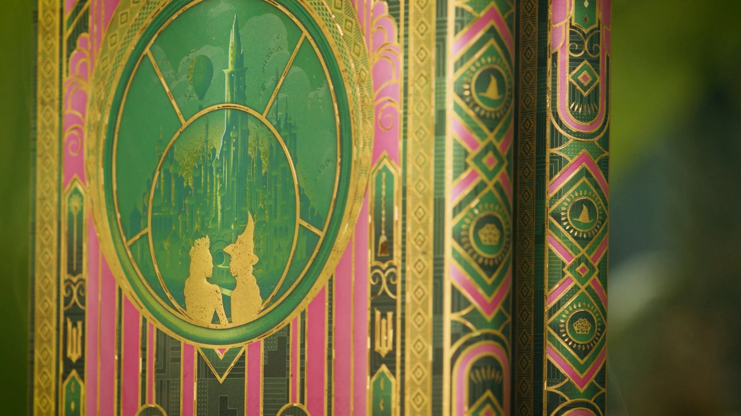 Paperblanks: Wicked, up close